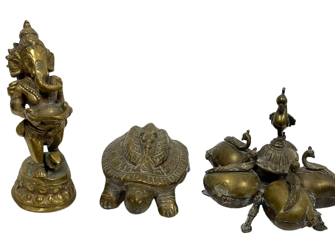 3 BRASS RELIGIOUS GODDESS TEMPLE SCULPTURES 5": SET OF 3 BRASS RELIGIOUS GODDESS TEMPLE SCULPTURES / INCENSE BURNER -5" TO TALLEST -VERY GOOD PRE OWNED CONDITION -DP52124STCAB Bidders may pick up their items from the auction-house or have th