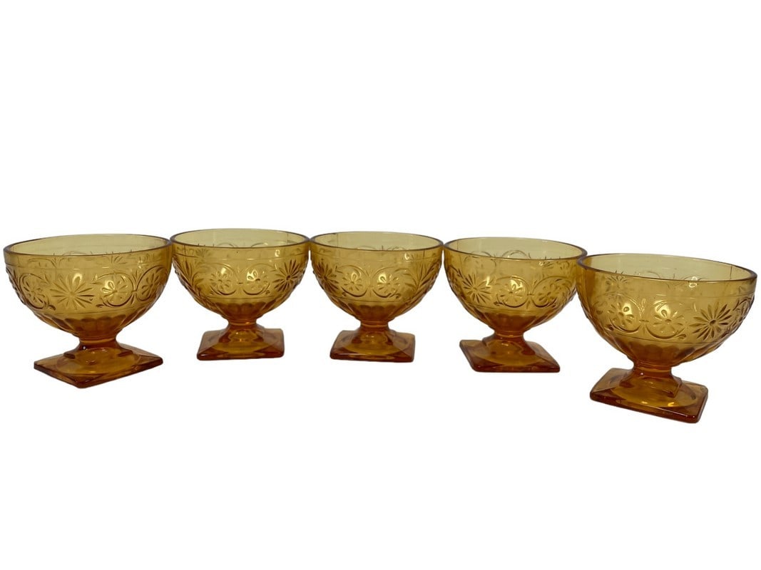 6 VINTAGE DAISY PATTERN AMBER SHERBET GLASSES (1 of 5)