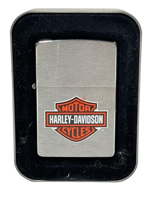 HARLEY DAVIDSON MOTORCYCLES ZIPPO LIGHTER (1 of 6)