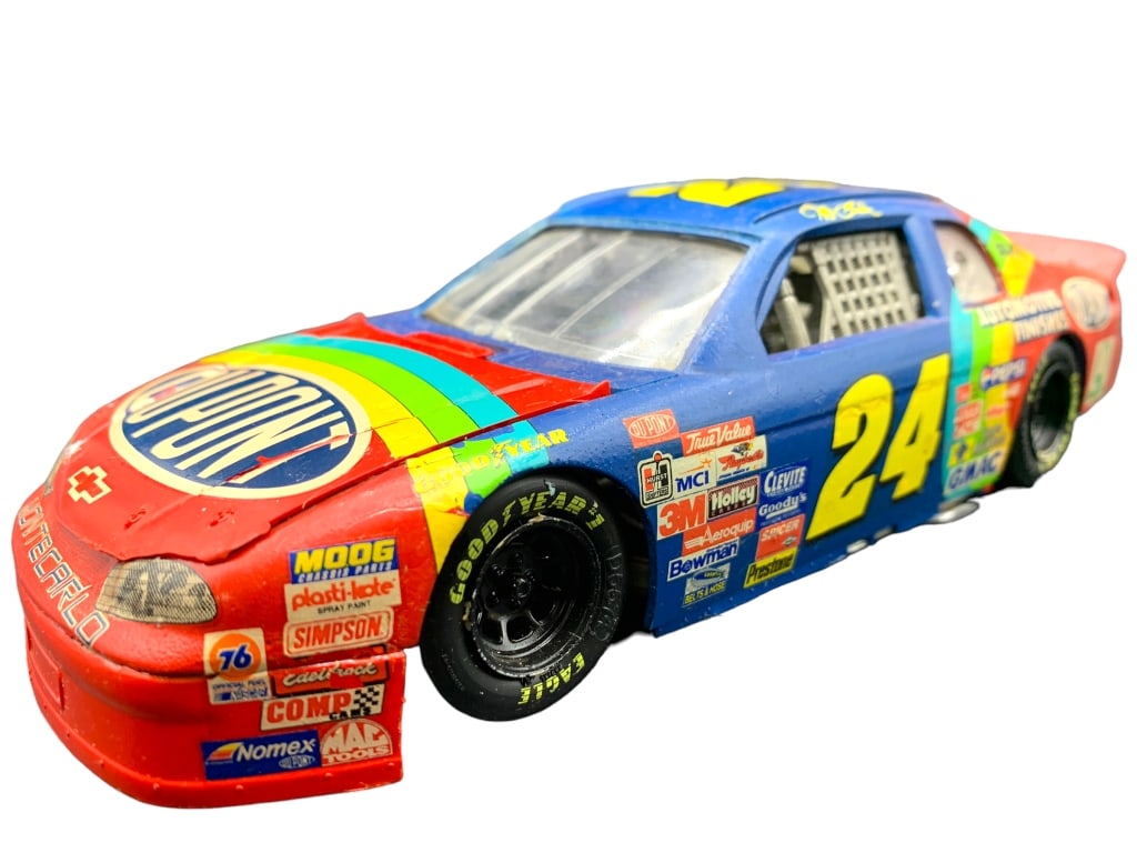 Dupont Jeff Gordon NASCAR Scale Diecast Stock Caro: Dupont Jeff Gordon NASCAR Scale Diecast Stock Car Hasbro 1998 Monte Carlo -MODEL: DUPONT JEFF GORDON NASCAR -VEHICLE YEAR: 1998 -ORGANIZATION: NASCAR -JH53124