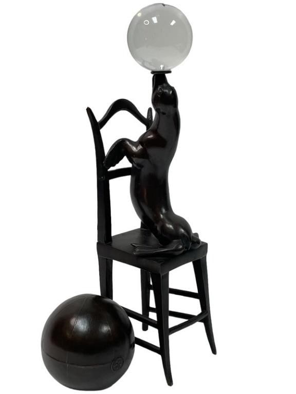 COLLECTION FRANCAISE BRONZE SEAL PLAYING 14": COLLECTION FRANCAISE BRONZE SEAL ON CHAIR WITH GLASS BALL -COLLECTION FRANCAISE -14" HEIGHT APPROX -VERY GOOD PRE OWNED CONDITION -DP42224WINDO