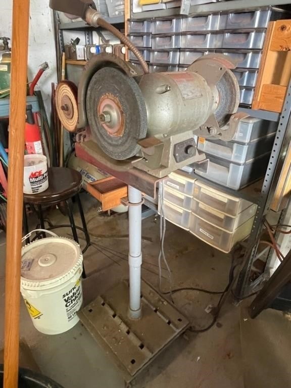 JUSTEN BENCH GRINDER (1 of 4)