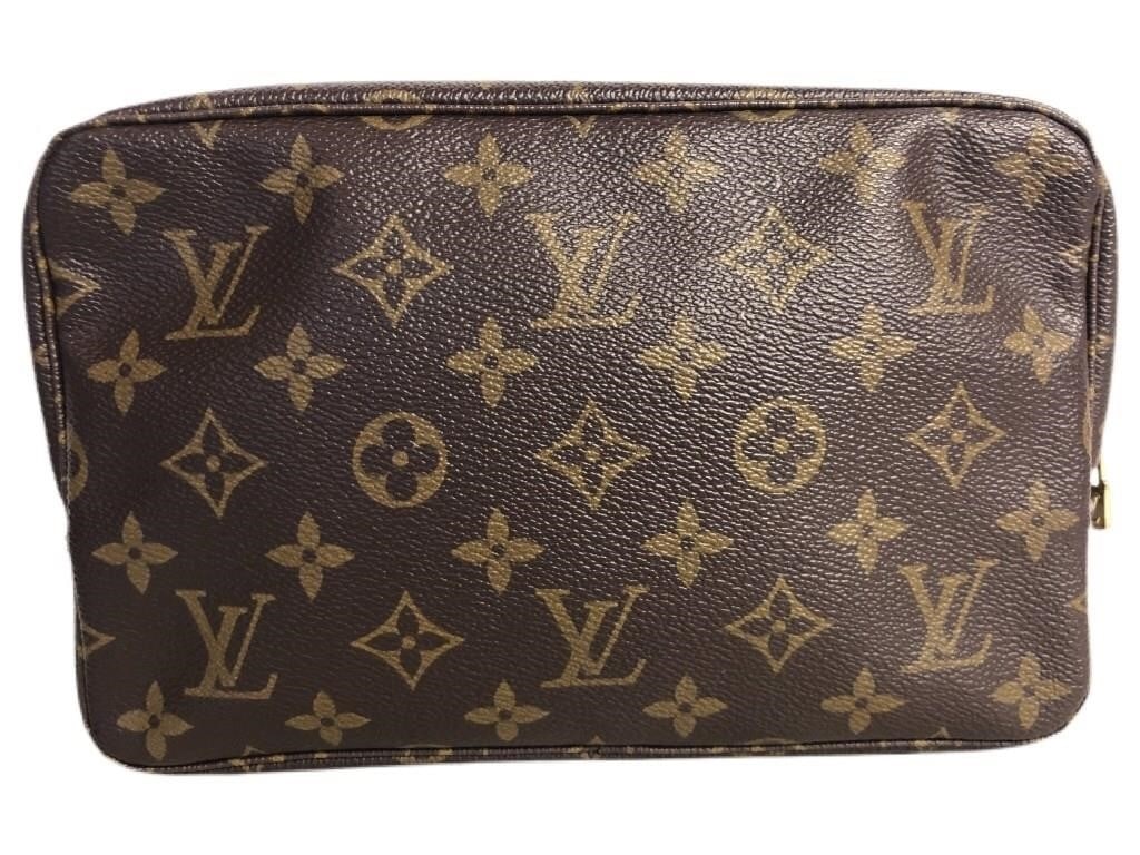 VTG LOUIS VUITTON BROWN MONOGRAM TOILETRY BAG (1 of 4)