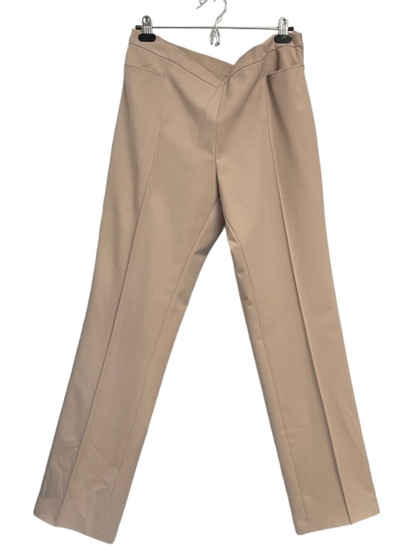 AKRIS TAN WOOL WOMENS PANTS: AKRIS TAN WOOL WOMENS PANTS -43% WOOL 53% POLYESTER 4% ELASTANE -WAIST APROX. 32" -NO SIZING LISTED APROX SIZE 10-12 -FRONT SQUARE POCKETS -IMF71024 Bidders may pick up their items from the au