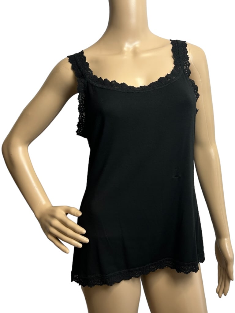 WOMENS BLACK LACE HEM TANK TOP: WOMENS BLACK LACE HEM TANK TOP -NO LABEL -STRETCH FABRIC -VERY GOOD PRE OWNED CONDITION -IMF71124 Bidders may pick up their items from the auction-house or have their items shipped. Some items 