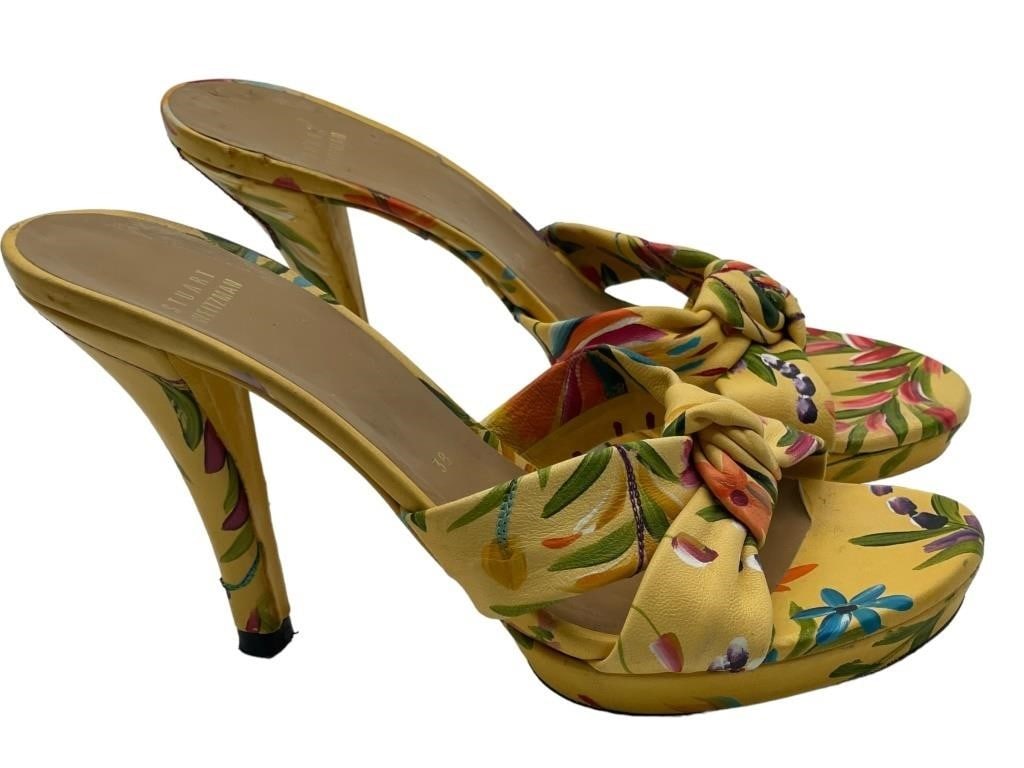 STUART WEITZMAN FLORAL MULES SANDALS SZ 38: STUARTWEITZMAN FLORAL MULES SANDALS -VERY GOOD PREOWNED CONDITION, SEE PHOTOS Bidders may pick up their items from the auction-house or have their items shipped. Some items qualify for in-house