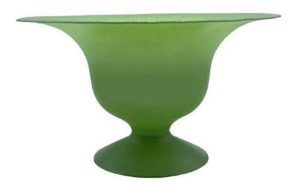 GREEN GLASS TABLE CENTERPIECE VASE 14" (1 of 5)