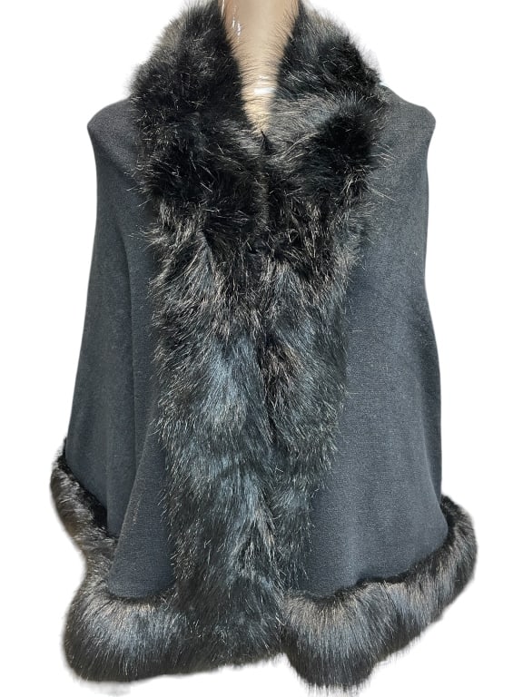 JUST GAMIE BLACK FAUX FUR WRAP CAPE SZ ONE SIZE (1 of 4)