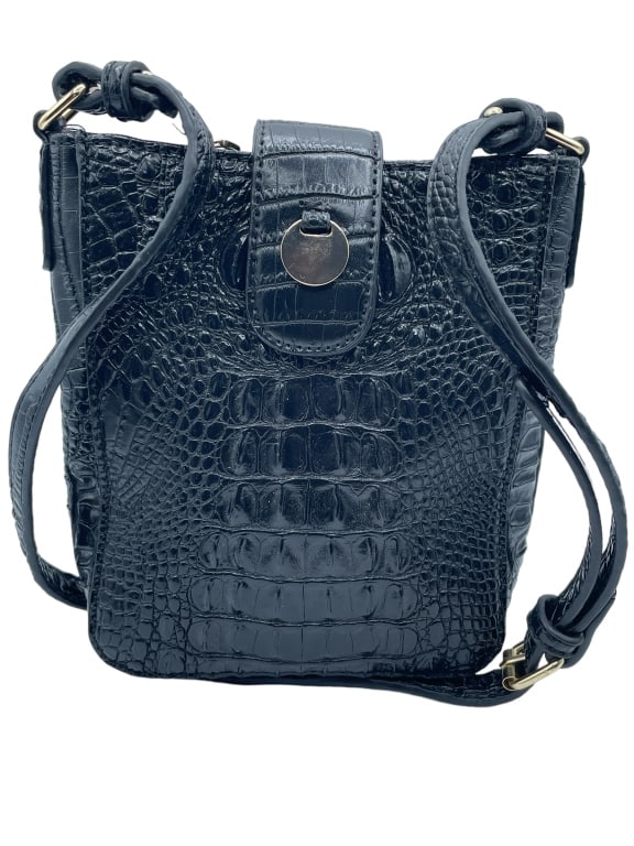 BLACK ALLIGATOR PATTERN SHOULDER BAG (1 of 6)