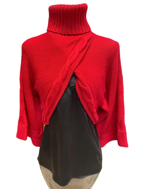 BEBE WOOL RED TURTLENECK CROP SWEATER SZ XS: BEBE WOOL RED TURTLENECK CROP SWEATER SZ XS -ITEM CONDITION PRE-OWNED VERY GOOD -SIZE XTRA SMALL -MA072424