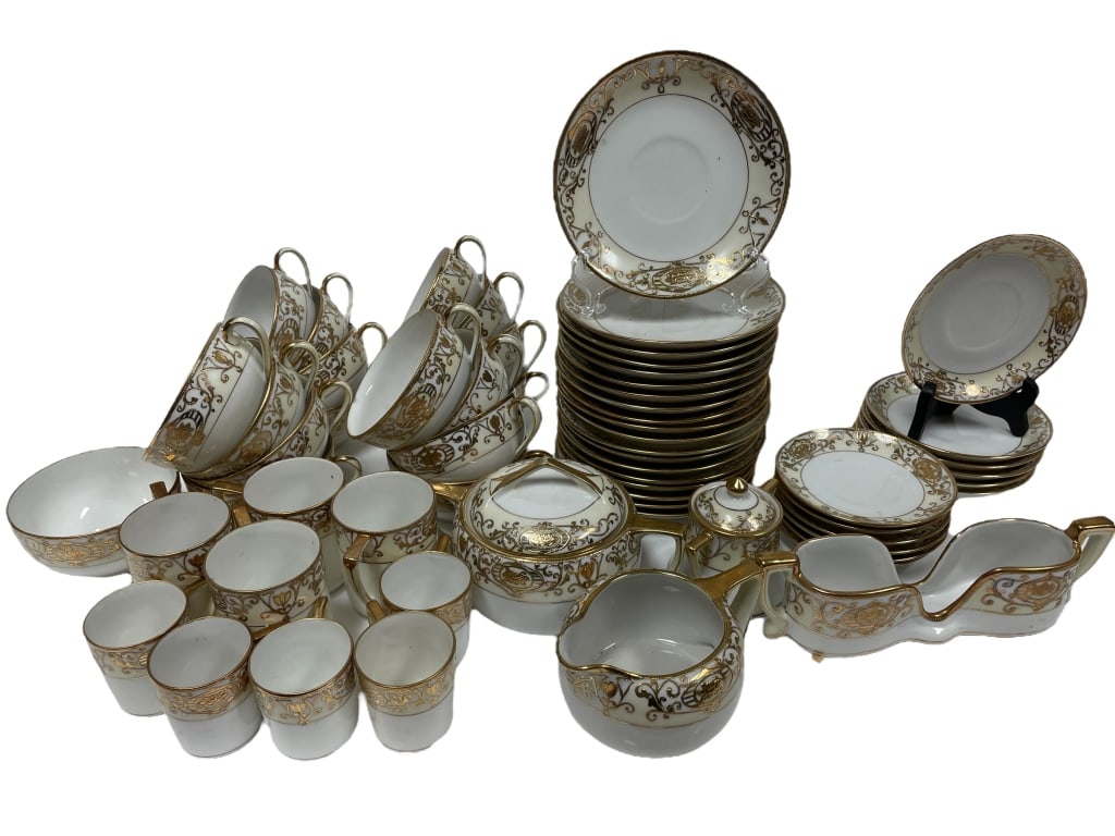NORITAKE CHINA SET GOLD RIMMED 63 PIECES (1 of 12)