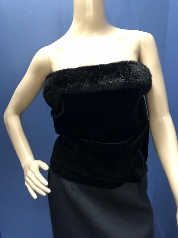 VINTAGE TADASHI FAUX FUR & VELVET BUSTIER SIZE 14: VINTAGE TADASHI FAUX FUR & VELVET BUSTIER SIZE 14 -PREOWNED CONDITION VERY GOOD -BACK ZIP