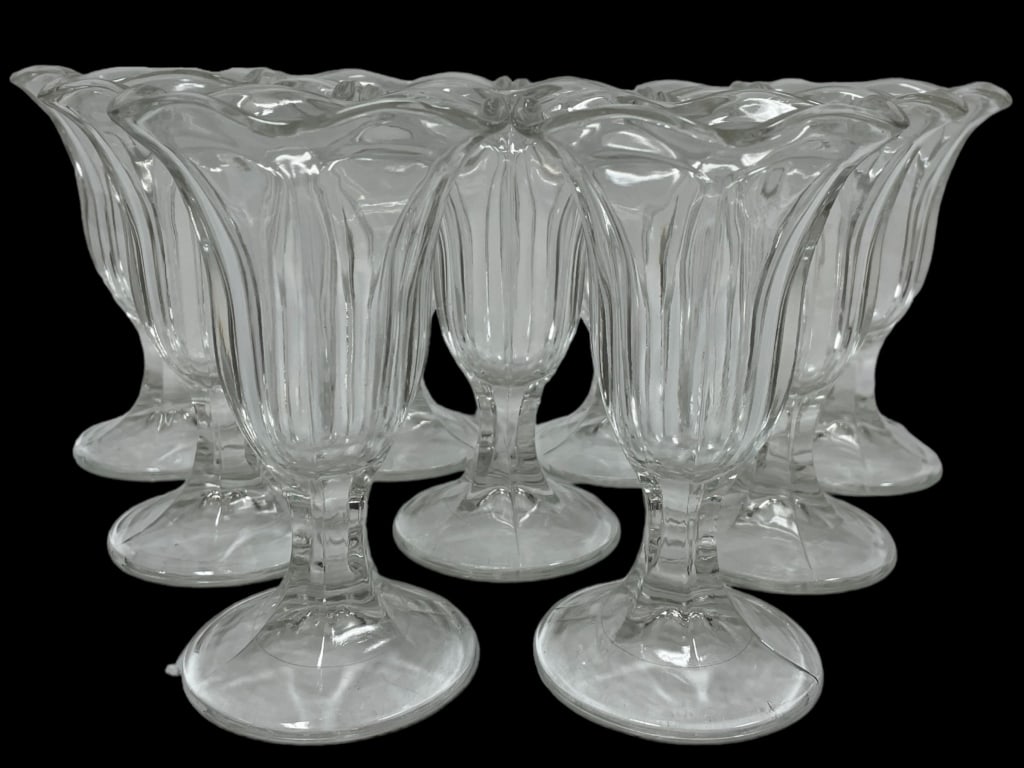 9 VTG TALL DESSERT ICE CREAM SUNDAE GLASSES (1 of 4)