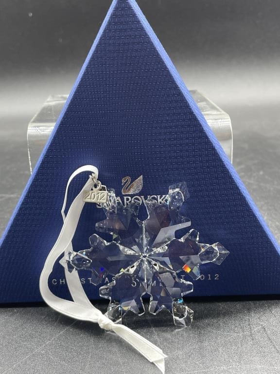 SWAROVSKI ANNUAL 2012 HOLIDAY CRYSTAL ORNAMENT: SWAROVSKI ANNUAL HOLIDA CRYSTAL STAR ORNAMENT 2012 -VERY GOOD PRE-OWNED CONDITION IN BOX