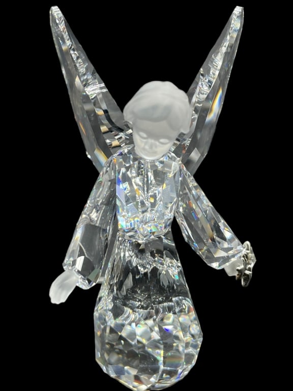 SWAROVSKI LIMITED EDITION 2008 ANGEL ORNAMENT (1 of 7)