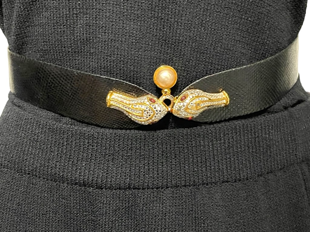 VINTAGE JUDITH LEIBER SNAKE EXPANDABLE BELT (1 of 6)