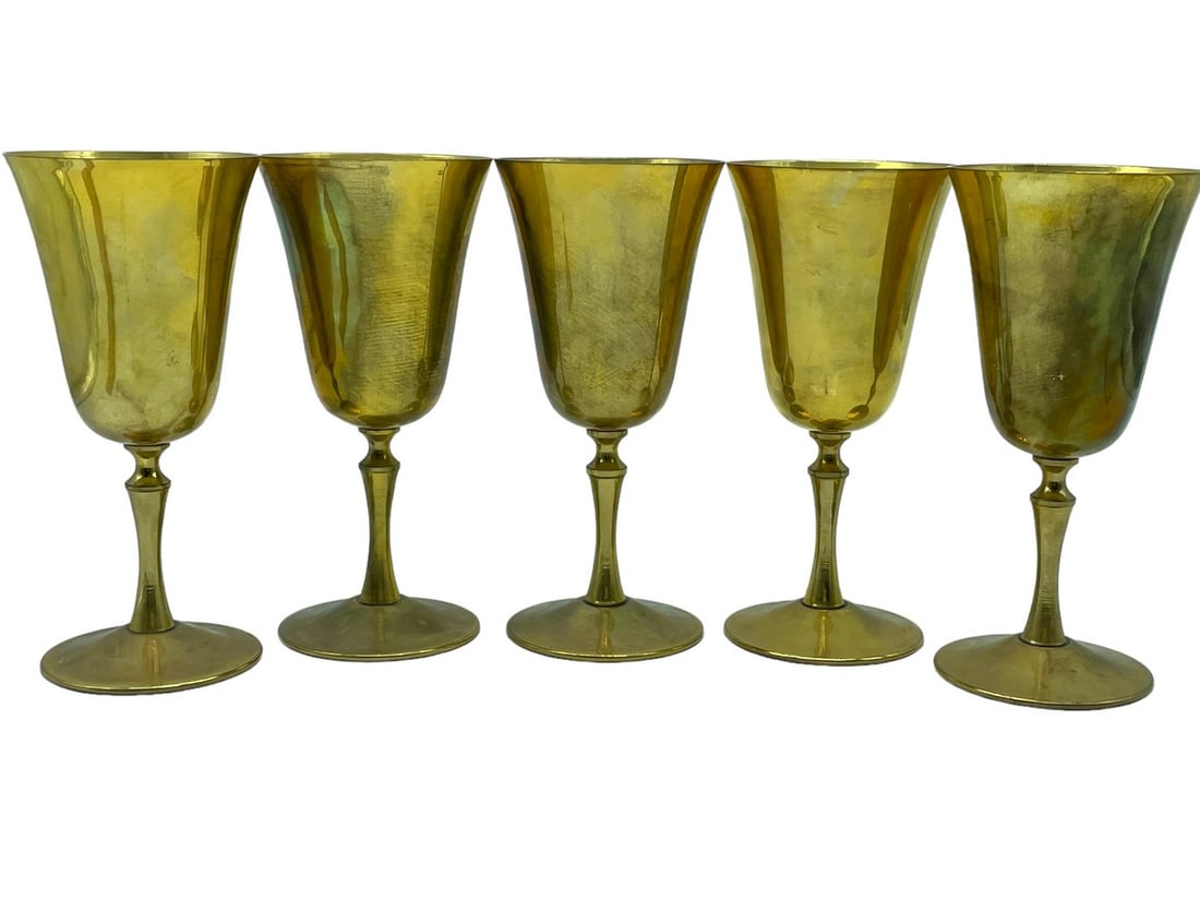 5 VINTAGE DE UBERTI SOLID BRASS WINE GOBLETS: SET OF 5 VINTAGE DE UBERTI ITALIAN SOLID BRASS WINE GOBLETS -GOOD PRE OWNED CONDITION, SEE PHOTOS, NEED POLISH -DP82724 Bidders may pick up their items from the auction-house or have their item