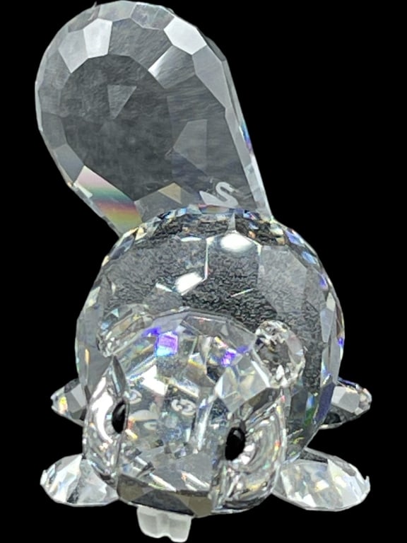 SWAROVSKI CRYSTAL FIGURINE SMALL BEAVER: SWAROVSKI CRYSTAL FIGURINE SMALL BEAVER -VERY GOOD PRE-OWNED -SIZE 1.5" APPROX -MA082624 Bidders may pick up their items from the auction-house or have their items shipped. Some items qualify f