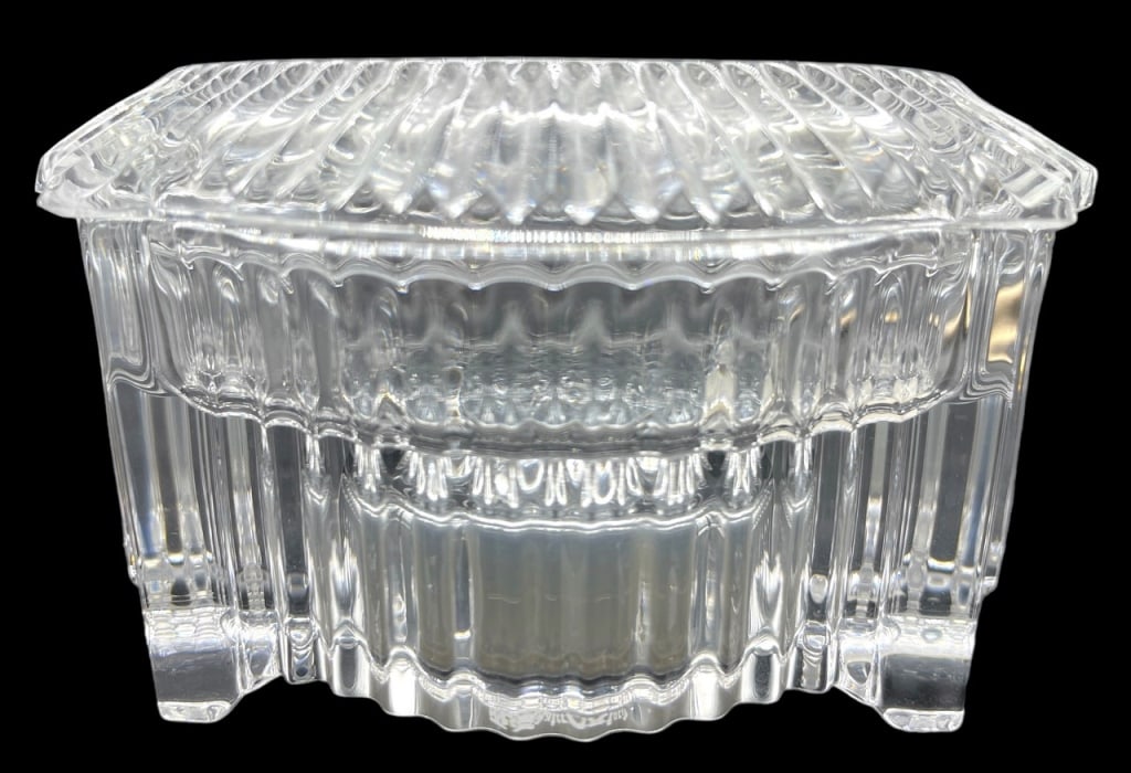 WATERFORD CRYSTAL GLASS MUSIC BOX 5": WATERFORD CRYSTAL GLASS MUSIC BOX, MEMORY / CATS THE MUSICAL | COLLECTIBLE GLASS CRYSTAL JEWELRY BOX -5" APPROX -VERY GOOD PRE OWNED CONDITION -KK9524 Bidders may pick up their items from the a