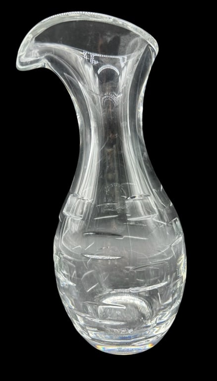 WATERFORD DESIGNED by JOHN ROCHA WINE CARAFE: VINTAGE WATERFORD DESINGED BY JOHN ROCHA GEO ODEN CRYSTAL WINE CARAFE 10" H x 4" W APPROX VERY GOOD PREOWNED CONDITION KK 9/12 #2*