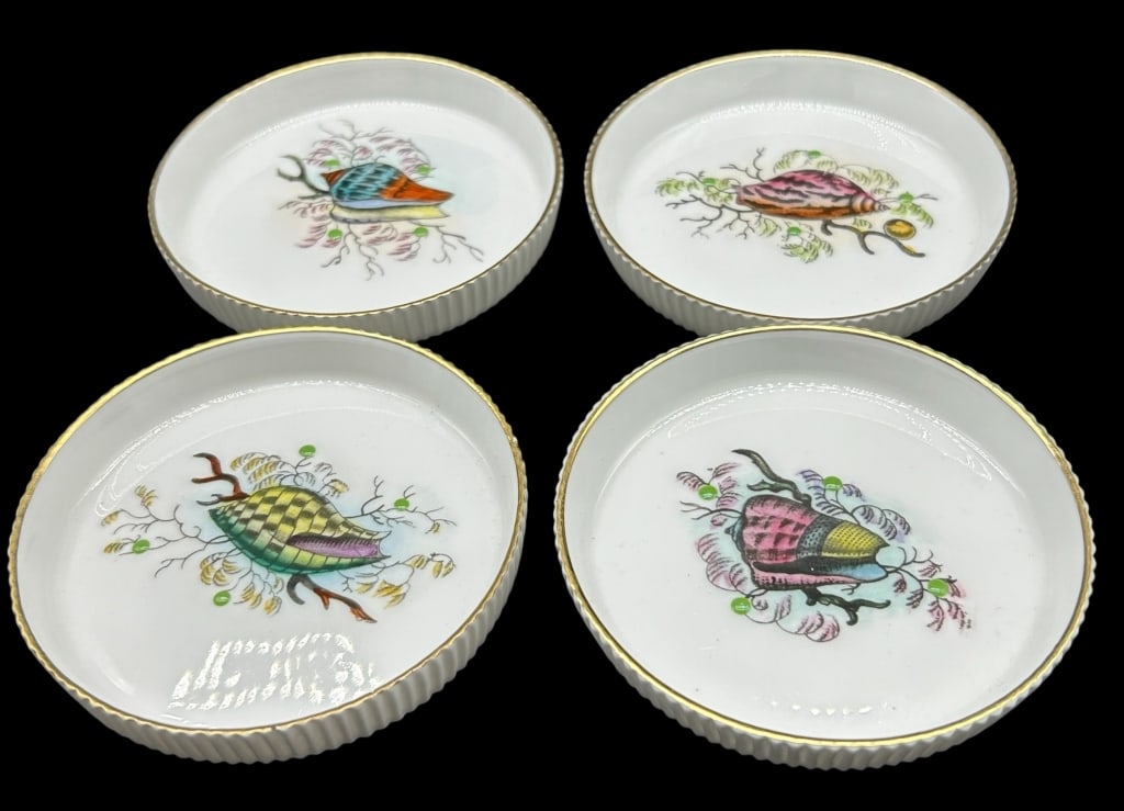 ROYAL WORCESTER BOTANICAL SEASHELL COASTER SET 4: ROYAL WORCESTER BOTANICAL SEASHELL COASTER SET of 4 HAND PAINTED BONE CHINA 3" DIAMETER VERY GOOD PREOWNED CONDITION KK 9/11 #28 Bidders may pick up their items from the auction-house or have t