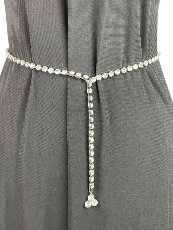 RHINESTONE CHAIN BELT VINTAGE 38.5": RHINESTONE CHAIN BELT VINTAGE 38.5" VERY GOOD PRE-OWNED LENGTH: 38.5" ADJUSTABLE DM91824