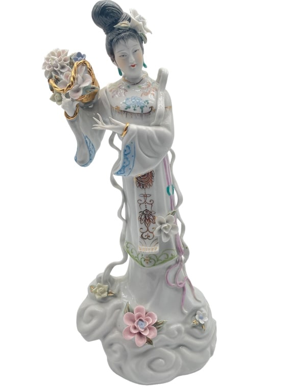 VTG TALL CHINESE PORCELAIN STATUE GEISHA GIRL 16" (1 of 5)