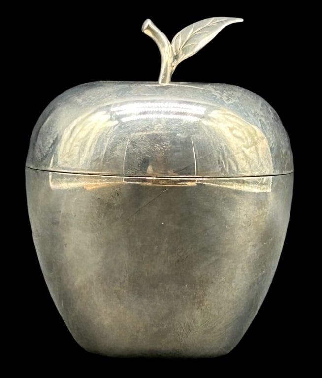 TIFFANY & CO. STERLING SILVER APPLE TRINKET BOX (1 of 5)