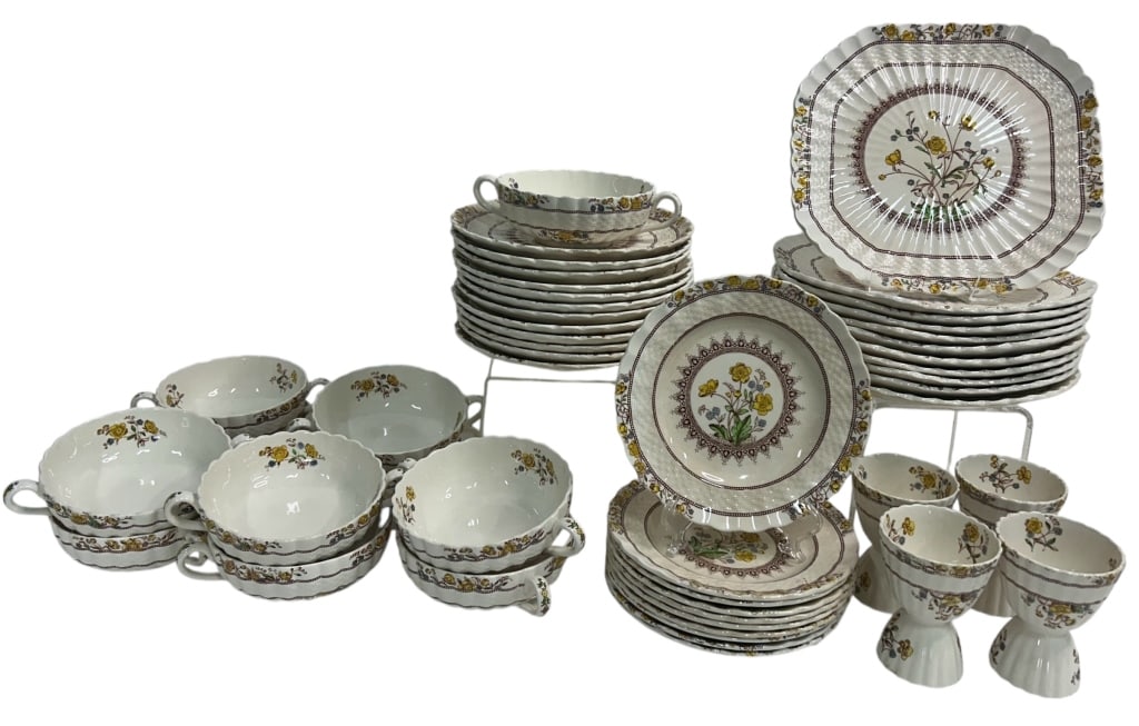 COPELAND SPODE BUTTERCUP CHINA LUNCHEON SET (44) (1 of 8)
