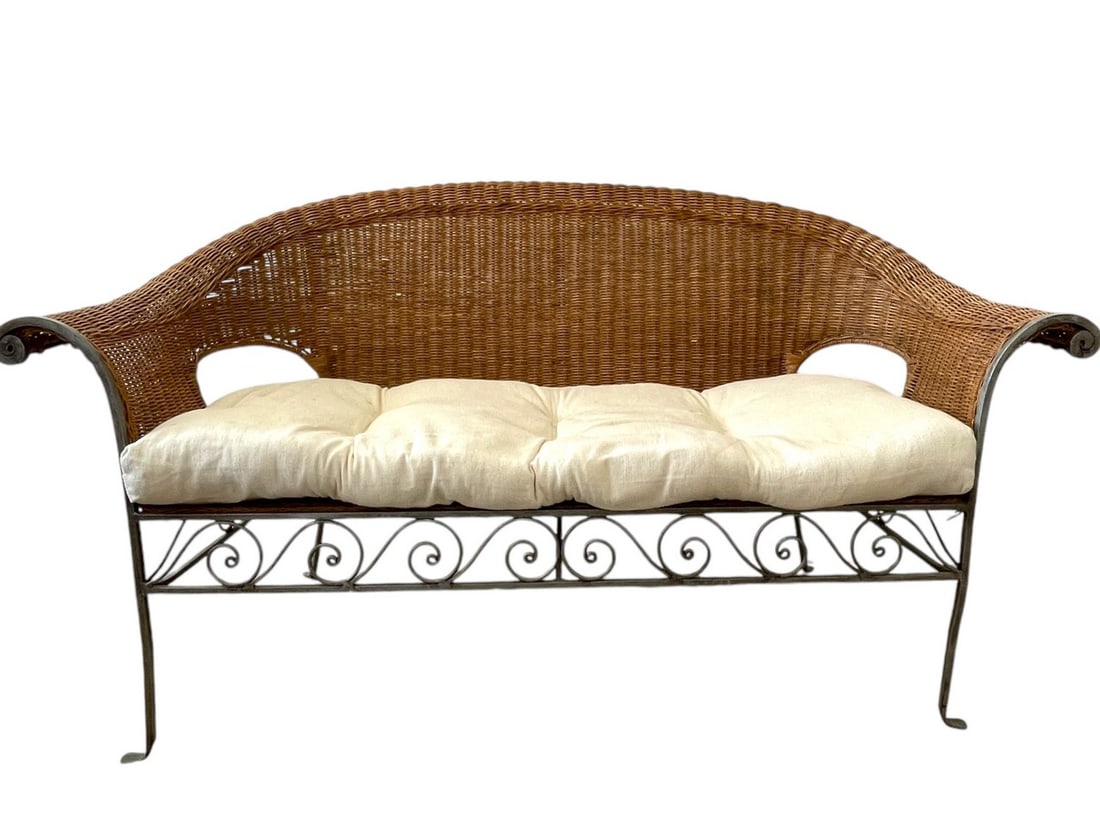 PIER 1 WICKER RATTAN LOVESEAT 57" (1 of 10)