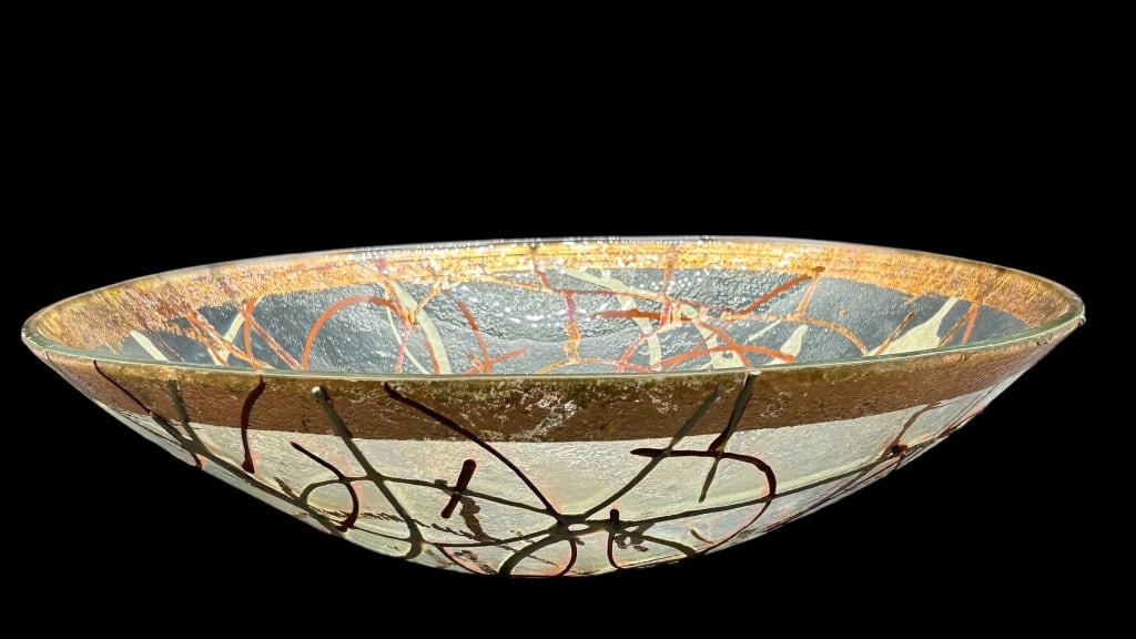 ART DECO STYLE FOOTED BOWL 17": ART DECO STYLE FOOTED BOWL 17" DIAMETER APPROX VERY GOOD PREOWNED CONDITION KK 927 #24