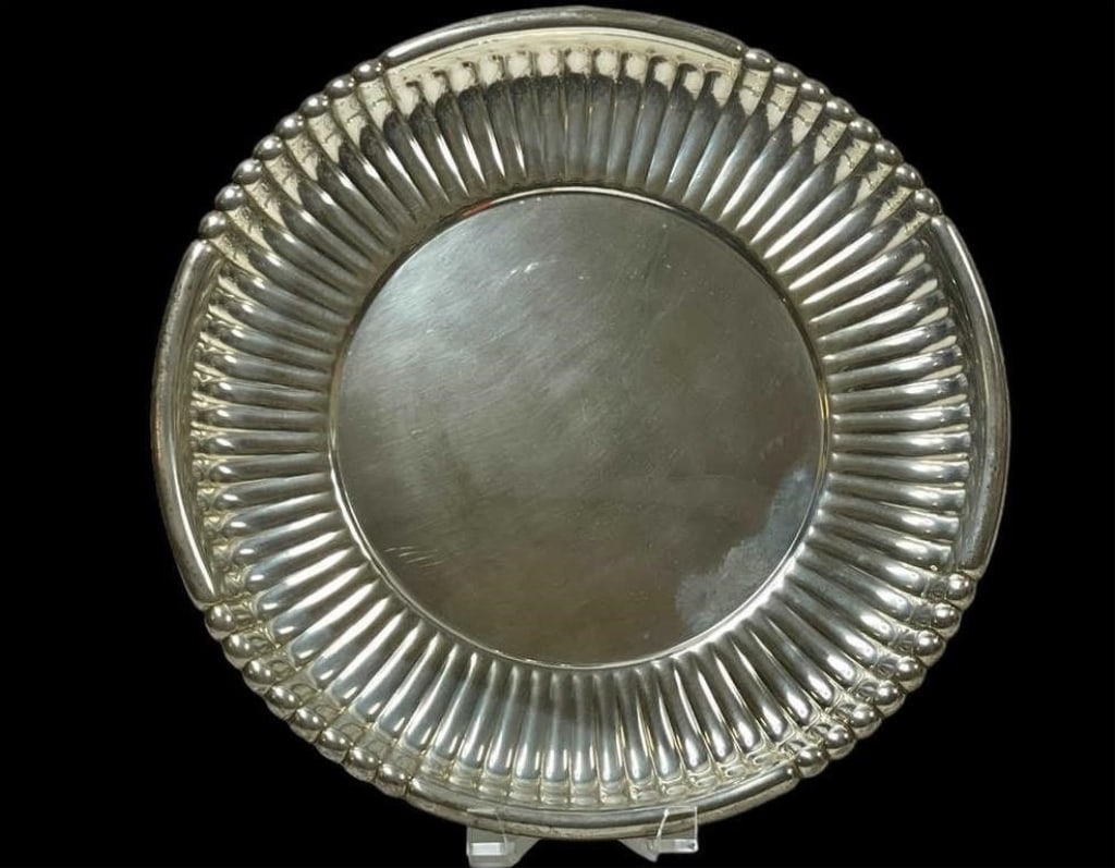 WALLACE STERLING SILVER ROUND PLATTER 1116G (1 of 4)