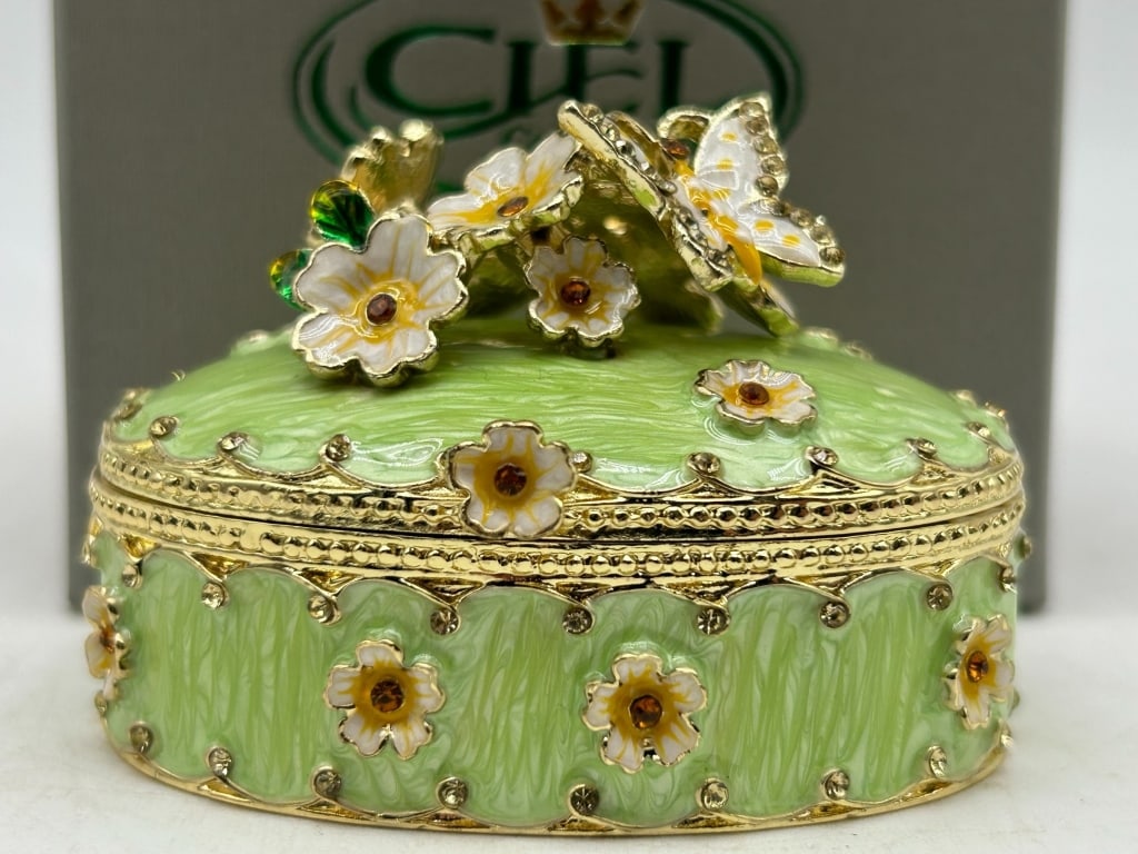 JAY STRONGWATER STYLE BUTTERFLY TRINKET BOX (1 of 4)