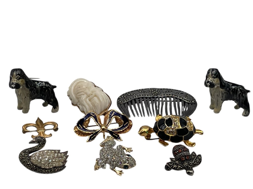 LOT OF VINTAGE LAPEL PINS (1 of 11)