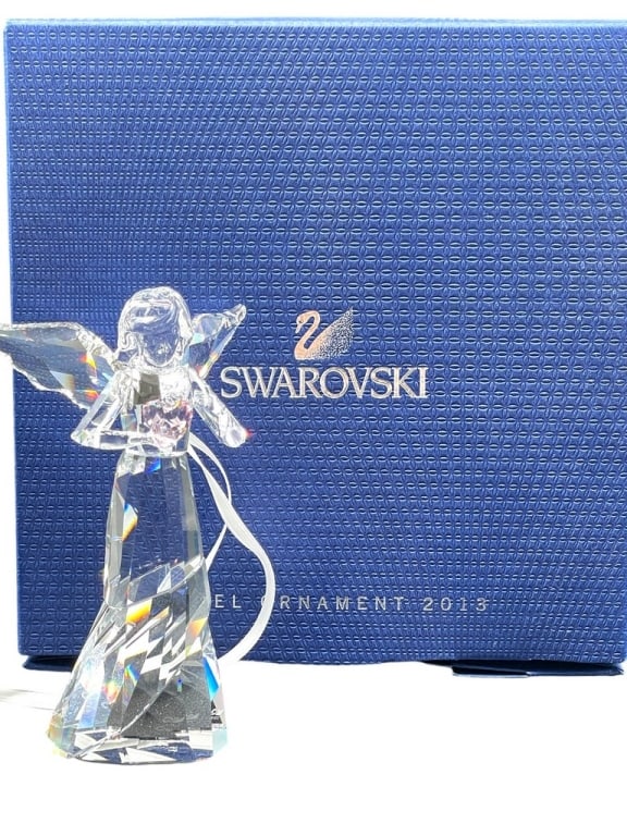 SWAROVSKI CRYSTAL ANGEL ORNAMENT W BOX 2013: SWAROVSKI CRYSTAL CHRISTMAS HOLIDAY ANGEL ORNAMENT W BOX | COLLECTIBLE CRYSTAL SWAROVSKI FIGURINES -VERY GOOD CONDITION WITH BOX -DP11124 ***Please note that due to limited storage space, all items mu