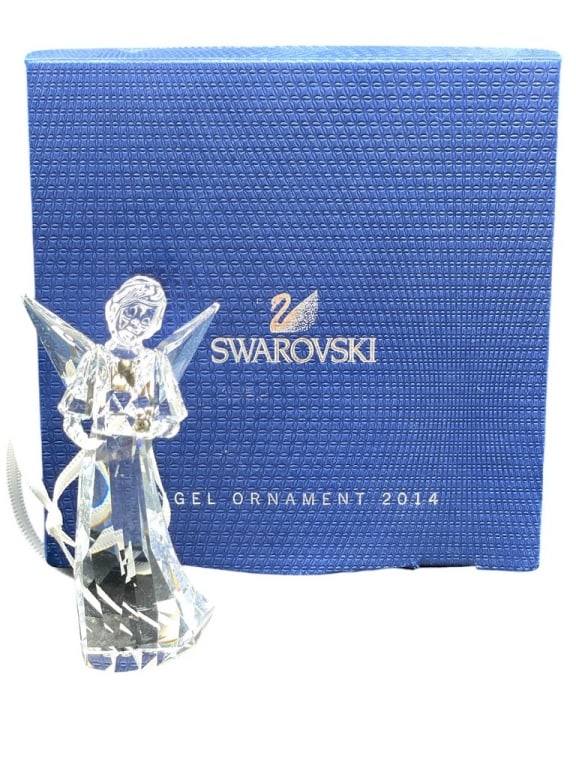 SWAROVSKI CRYSTAL ANGEL ORNAMENT W BOX 2014: SWAROVSKI CRYSTAL CHRISTMAS HOLIDAY ANGEL ORNAMENT W BOX | COLLECTIBLE CRYSTAL SWAROVSKI FIGURINES -VERY GOOD CONDITION WITH BOX -DP11124 ***Please note that due to limited storage space, all items mu