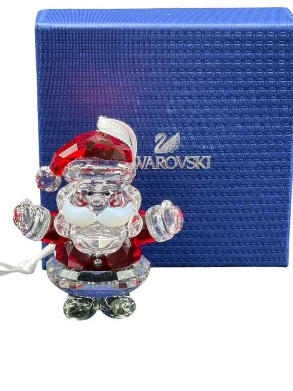 SWAROVSKI CRYSTAL SANTA ORNAMENT W BOX: SWAROVSKI CRYSTAL SANTA ORNAMENT W BOX | COLLECTIBLE CRYSTAL SWAROVSKI FIGURINES -VERY GOOD CONDITION WITH BOX -DP11124 ***Please note that due to limited storage space, all items must be picked up wi