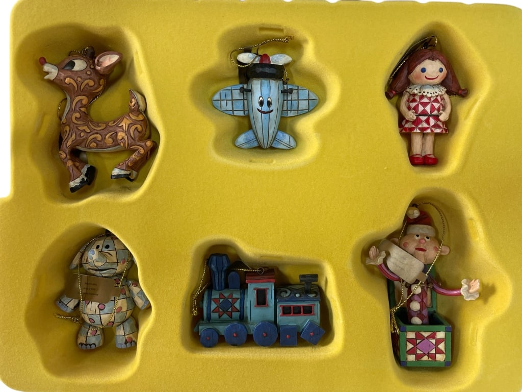 NEW! JIM SHORE RUDOLPH ORNAMENT COLLECTION (1 of 3)