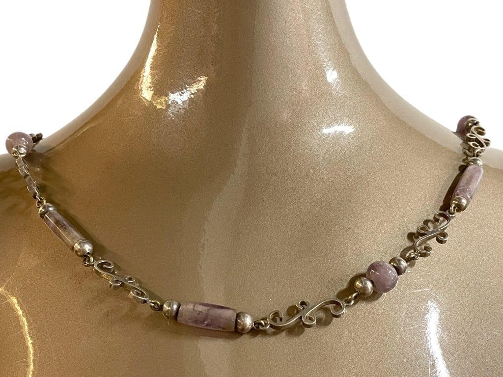 STERLING SILVER AND AMETHYST NECKLACE (1 of 5)
