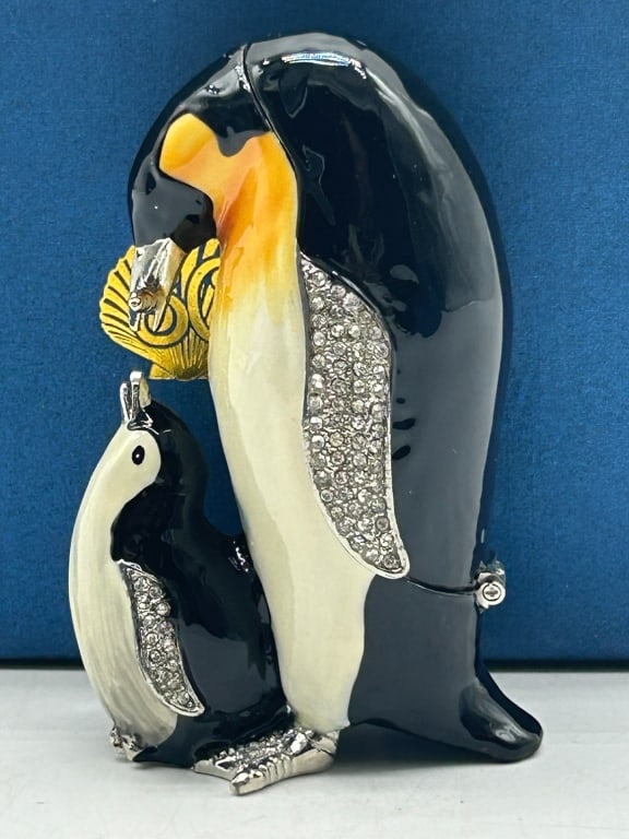 JAY STRONGWATER STYLE MAMA & BABY PENGUIN TRINKET (1 of 3)