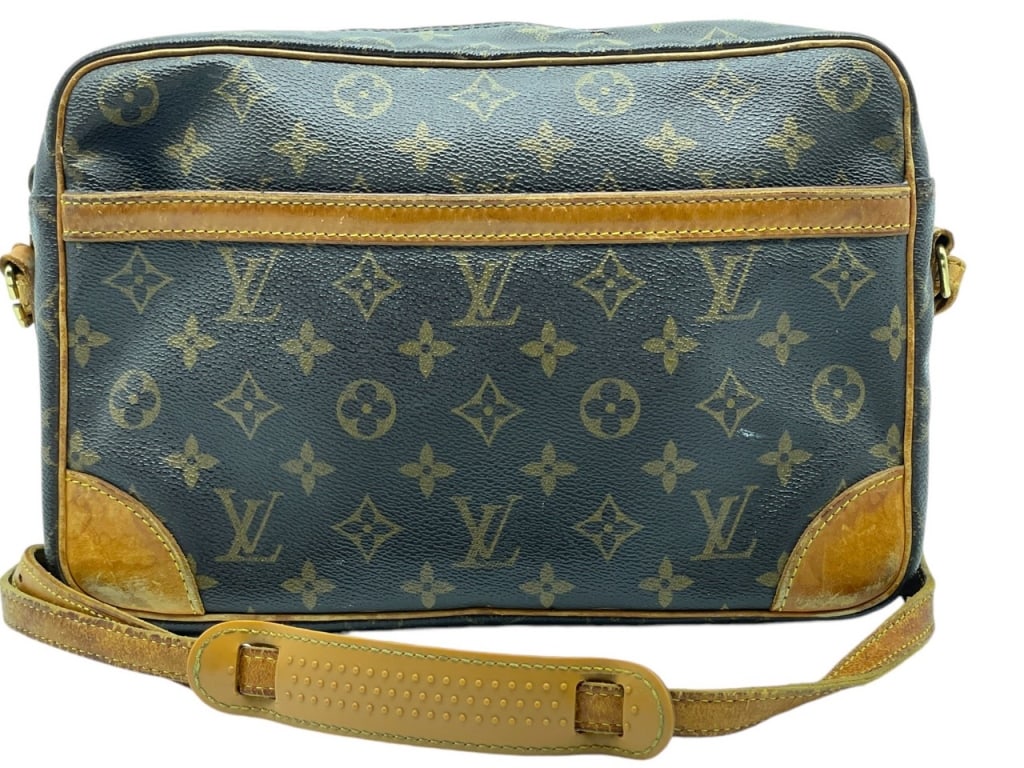 LOUIS VUITTONV MONOGRAM TROCADERO SHOULDER BAG (1 of 14)