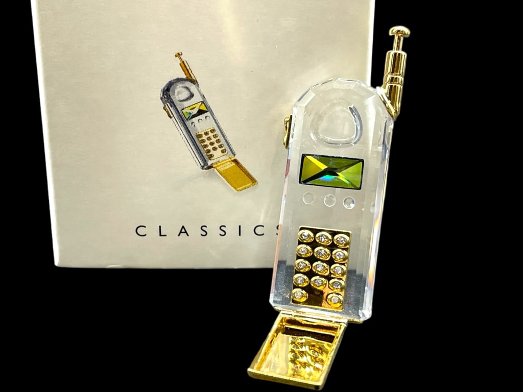 NIB SWAROVSKI CRYSTAL MOBILE PHONE (1 of 5)