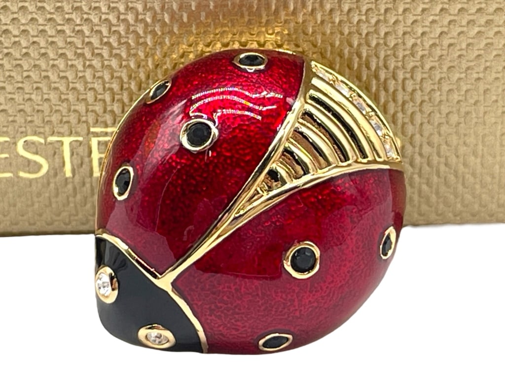 NIB ESTEE LAUDER COMPACT PERFUME LUCKY LADYBUG (1 of 8)