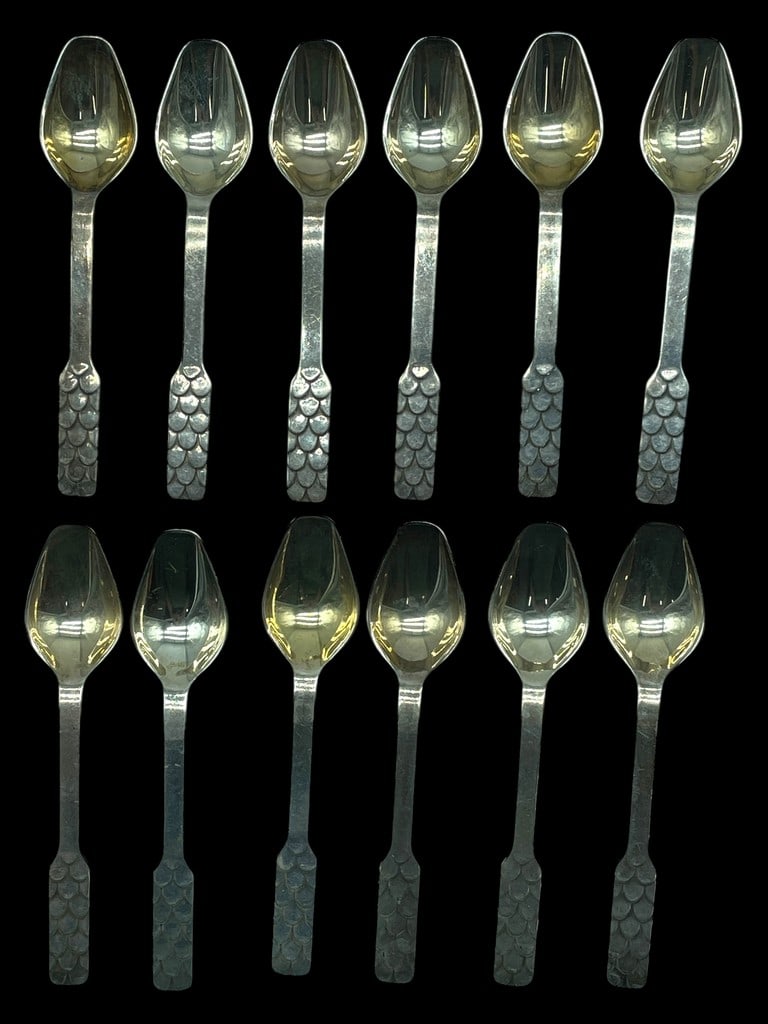 12 STERLING SILVER BERNADOTTE OLYMPIC SPOONS 185G: SET OF 12 STERLING SILVER OLYMPIC SPOONS BY BERNADOTTE -185 GRAMS -VERY GOOD PRE OWNED CONDITION -DP102424