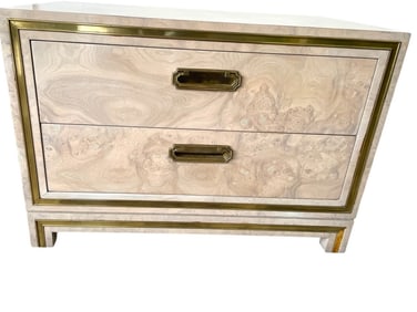 HENREDON STYLE CHEST OF DRAWERS