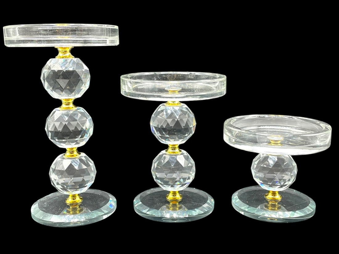 3 FACETED CRYSTAL GLASS BALL CANDLE HOLDERS 8": 3 FACETED GLASS BALL CRYSTAL AND GOLD CANDLE PEDESTALS VALERIE PARR HILL -8” 6” 4” -VERY GOOD PRE OWNED CONDITION -DP111324