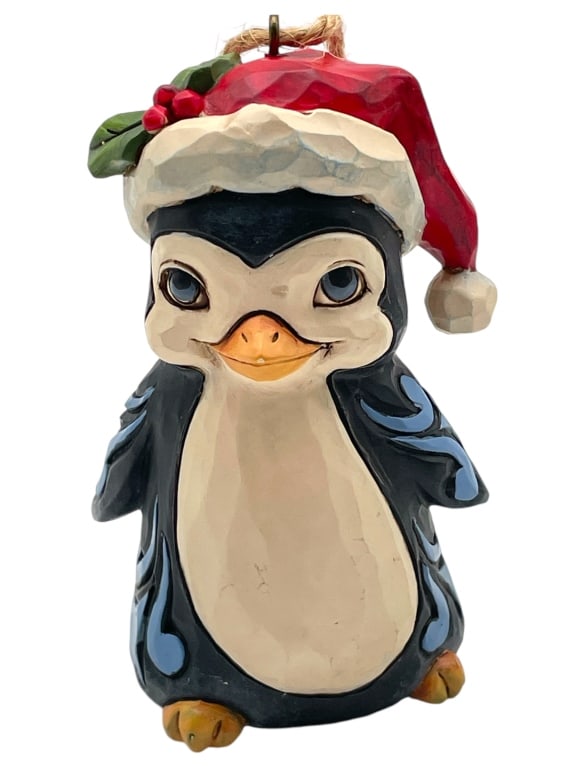 JIM SHORE PENGUIN ORNAMENT: JIM SHORE PENGUIN ORNAMENT -VERY GOOD CONDITION -HANGING ORNAMENT -APPROX 3" TALL -JA 111324 #6 ***Please note that due to limited storage space, all items must be picked up within 14 days of the auct