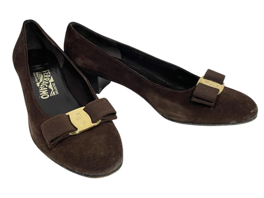 SALVATORE FERRAGAMO BROWN SUEDE SHOES SZ 7.5 (1 of 4)