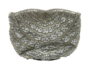 LORD AND TAYLOR SILVER BEADED PARTY/ COCKTAIL BAG