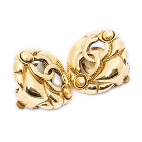CHANEL CC CLIP ON EARRINGS GOLD